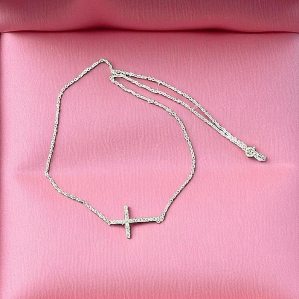 ✝️ Silver Cross Necklace w/inlaid tiny rhinestones - NWOT